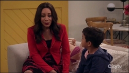 Lopez vs Lopez - Season 03 Episode 04